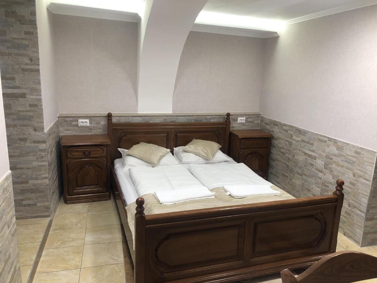 Mosoly Apartman Szeged Eksteriør billede