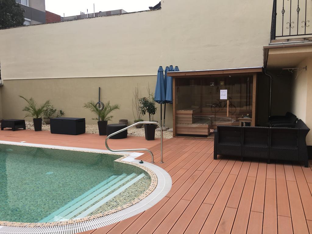 Mosoly Apartman Szeged Eksteriør billede