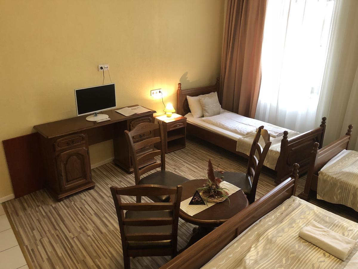 Mosoly Apartman Szeged Eksteriør billede