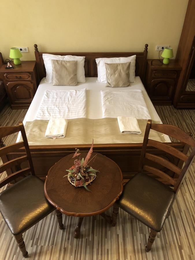 Mosoly Apartman Szeged Eksteriør billede
